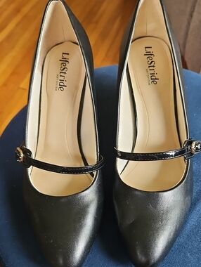 Life Stride Black  MaryJane Pointed-Toe Wedge